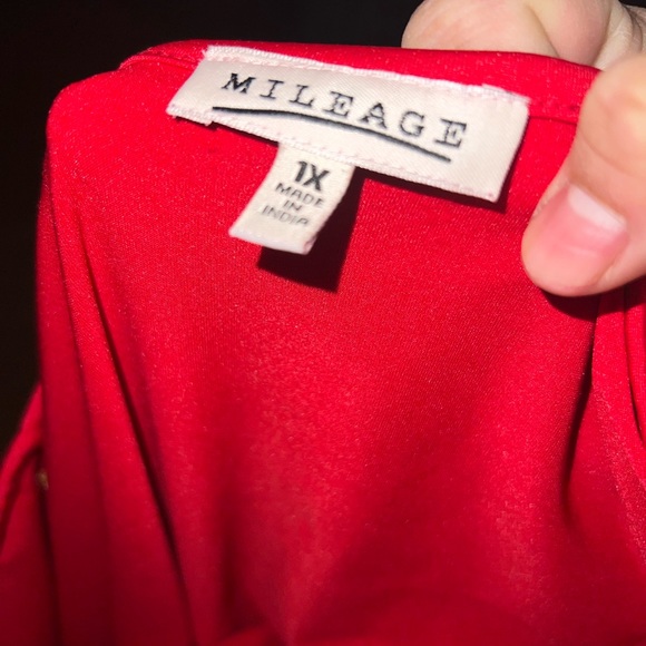 Red top - Picture 2 of 3